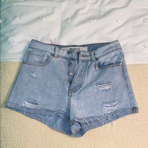 Brandy Melville light wash denim shorts